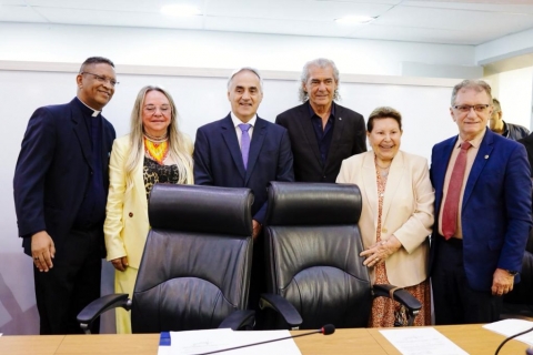 Padre Zé Carlos se disse exultante com a comenda