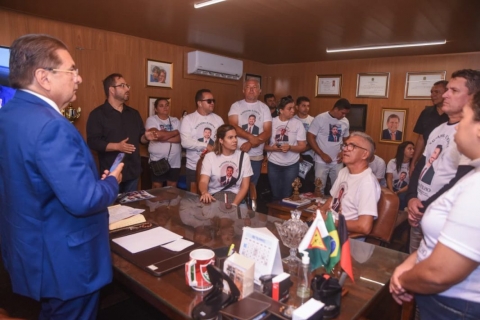 Adriano cobra justiça e providências da segurança pública