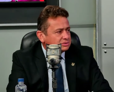Walber: obrigação com as pautas de direita