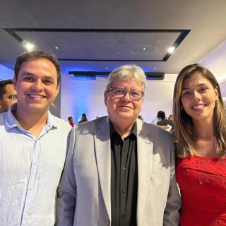 Matheus Bezerra, João Azevedo e Maria Luiza Porto