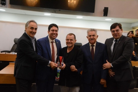 Felipe Leitão homenageou o ator paulistano 