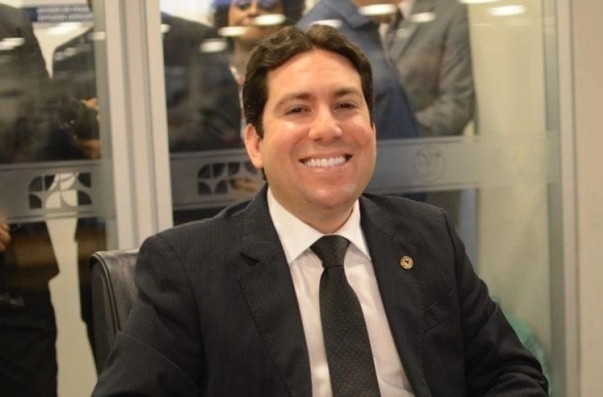 Leitão decidirá entre Cícero e Lucas