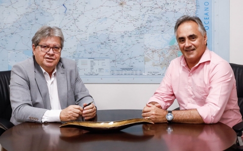 João se reuniu com Cartaxo, do PT