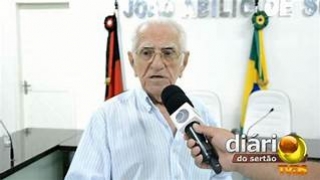 Ex-deputado e escritor Eilzo Matos