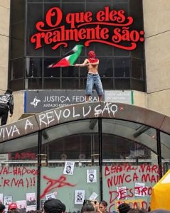 Ricardo Coutinho culpa falta de mobilização por derrota de Lula e quer juventude ocupando as ruas