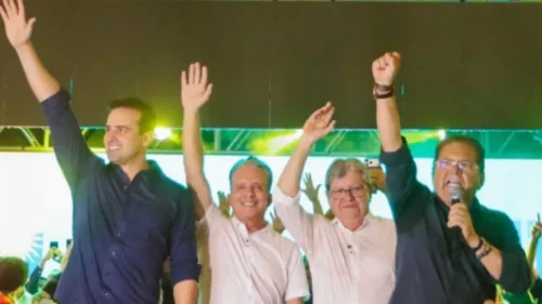 ONDA DE ADESÕES: Adriano Galdino prevê que 15 a 20 prefeitos anunciarão apoio a Nabor